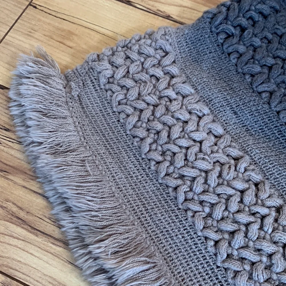 Infinity scarf